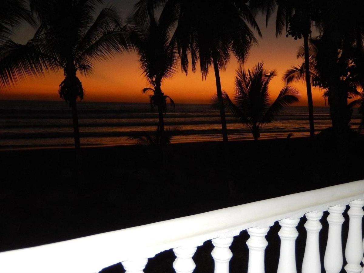 Hotel Delfin Playa Bejuco Естерільос-Есте Екстер'єр фото
